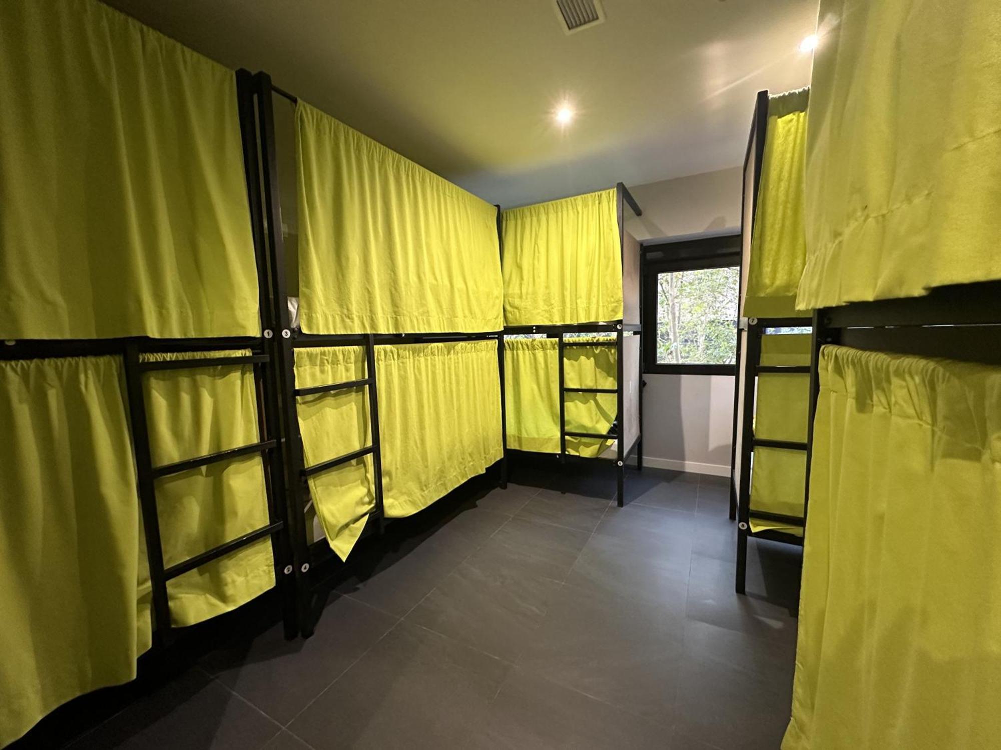 Madriz Hostel Экстерьер фото